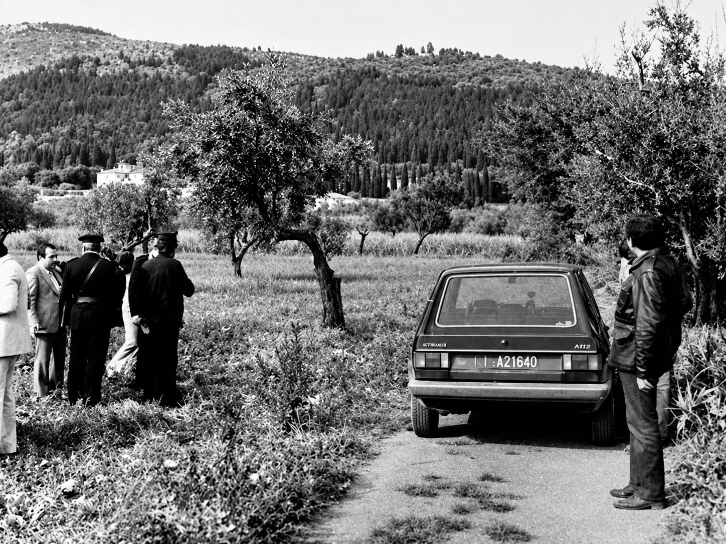 Volkswagen Golf di Stefano Baldi sul luogo del duplice omicidio di Travalle di Calenzano durante i rilievi